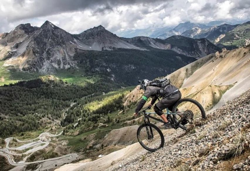 Casse déserte en vélo !